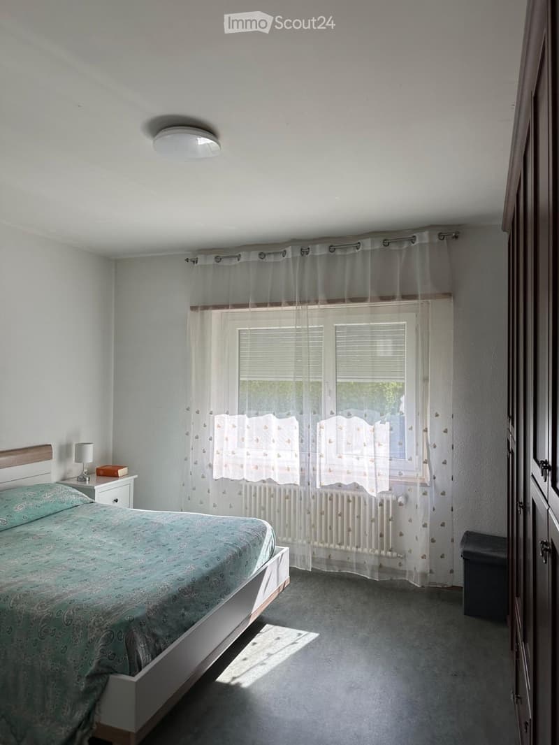 Wir suchen einen Nachmieter für eine 3.5-Zimmer-Wohnung in Arbedo (4)