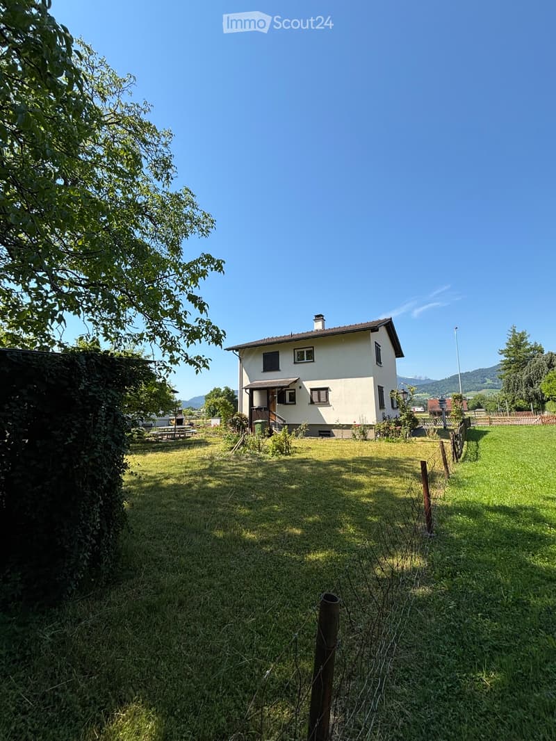 Charming 6.5-room single-family home in a quiet location (2)