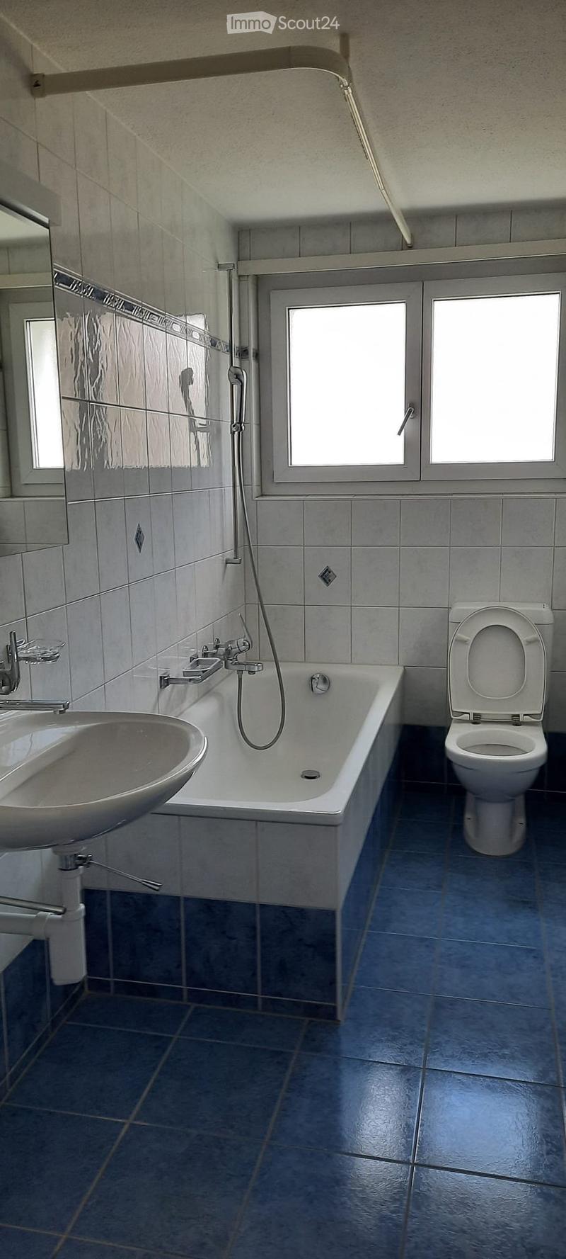 Charming 4-room apartment with balcony in Allenwinden (4)
