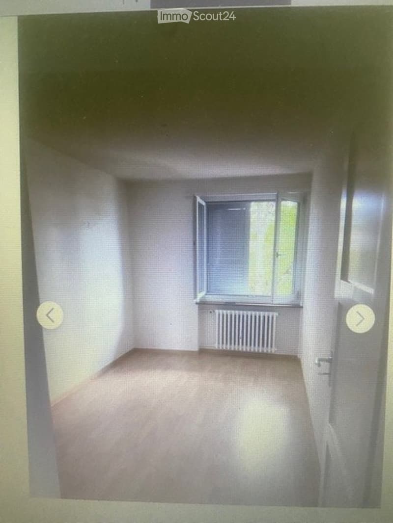 Nachmieter gesucht. Schöne, günstige 3 Zimmer Wohnung (5)