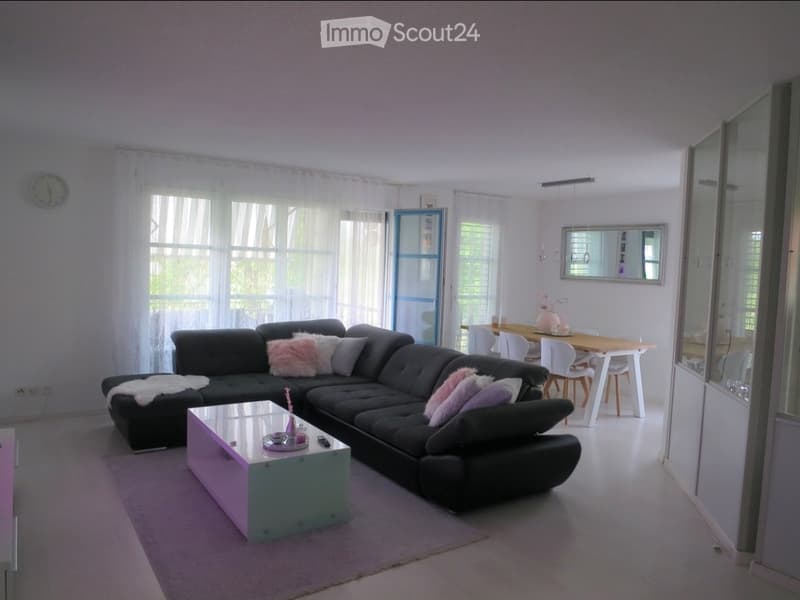Attractive 4.5 room apartment with private garden (2)