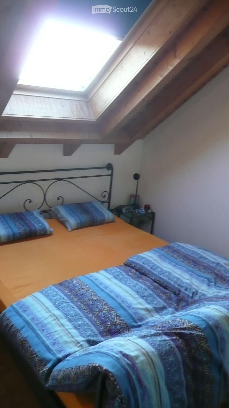 3 Zimmer Dachgeschoss Wohnung, Dachterasse 45m2 Lobsigen (3)
