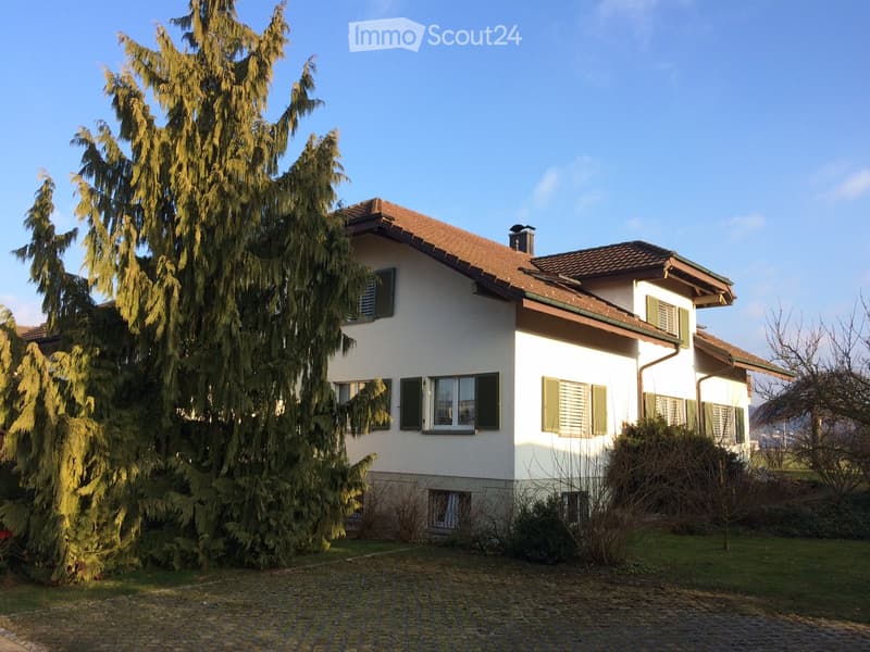 Beautiful 4.5-room attic apartment with a far-reaching view into the green (1)