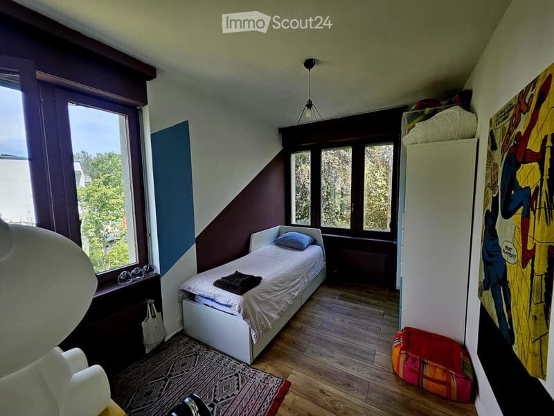 Moderne und geräumige möblierte Villa mit großem Garten (4)