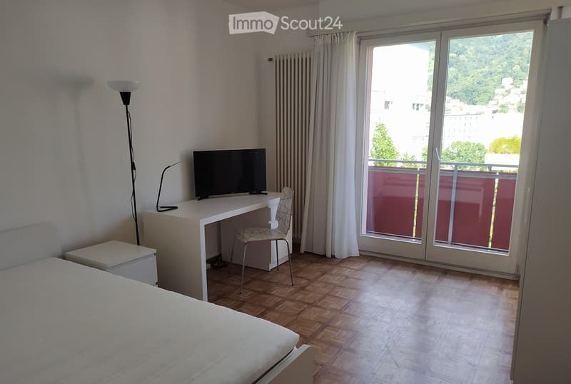 Private room for rent near university (1)
