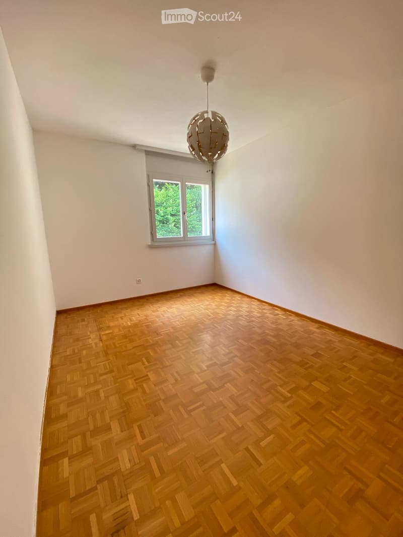 Einstweilige Übernahme für 3.5-Zimmer-Wohnung in Giubiasco unter dem Berg. (2)