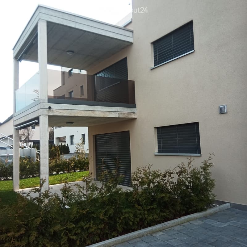 Tenant Wanted (5)
