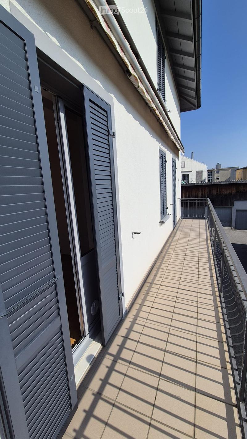 Spacious and bright apartment in Coldrerio (4)