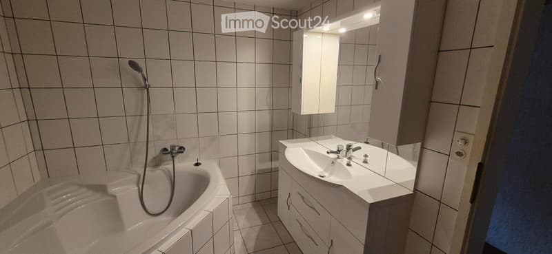 4.5 rooms, 120 m² for rent 1075 Fr + 135 Fr charges (4)