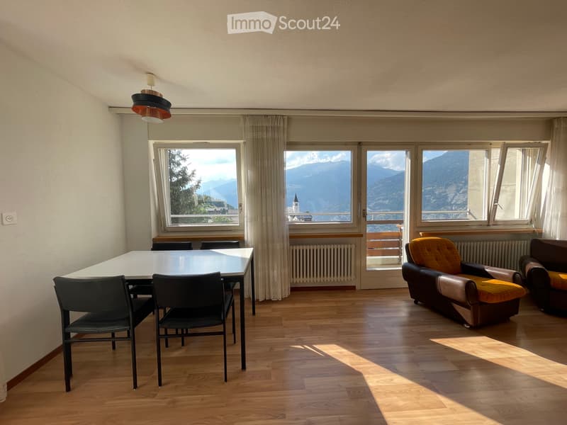 3.5-Zimmer-Wohnung mit Traumsicht in Eischoll zu vermieten (2)