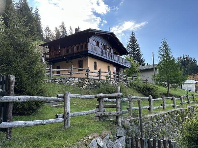 Chalet à vendre dans les Monts de Mornera (1)