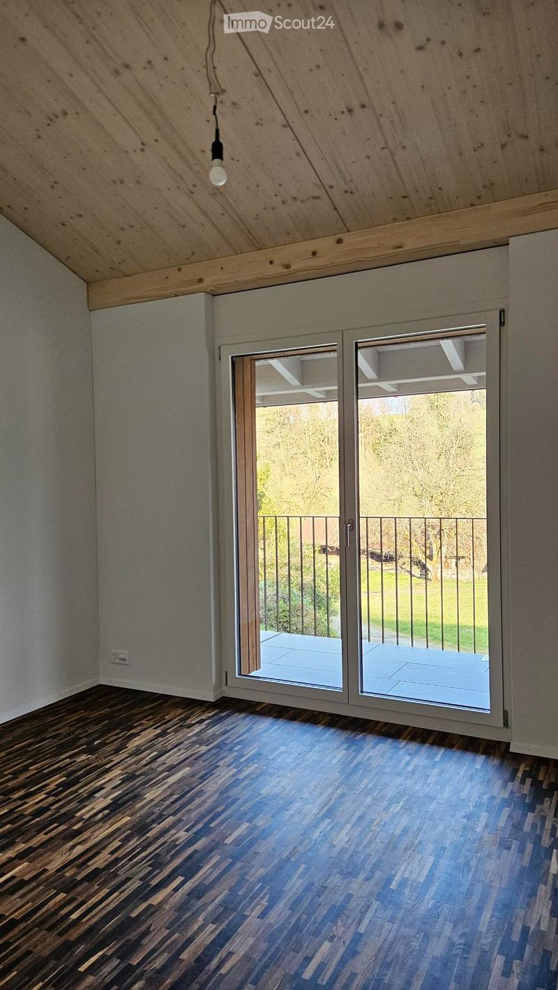 .5 Zimmer Maisonette Wohnung im DEFH mit Balkon und Garten (4)