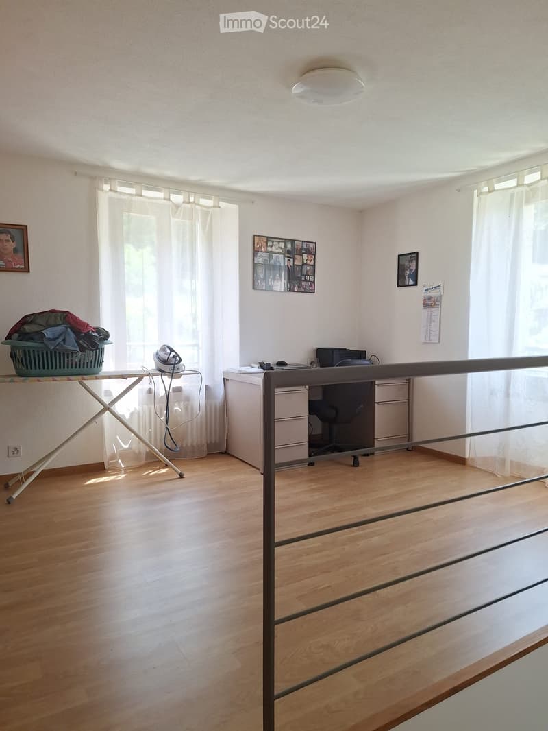 CASA PLURIFAMILIARE CON 2 APPARTAMENTI/GIARDINO/5 POSTI AUTO (3)