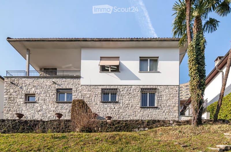 Villa à Lugano: 235 m², vue sur le lac, jardin et terrasse (3)
