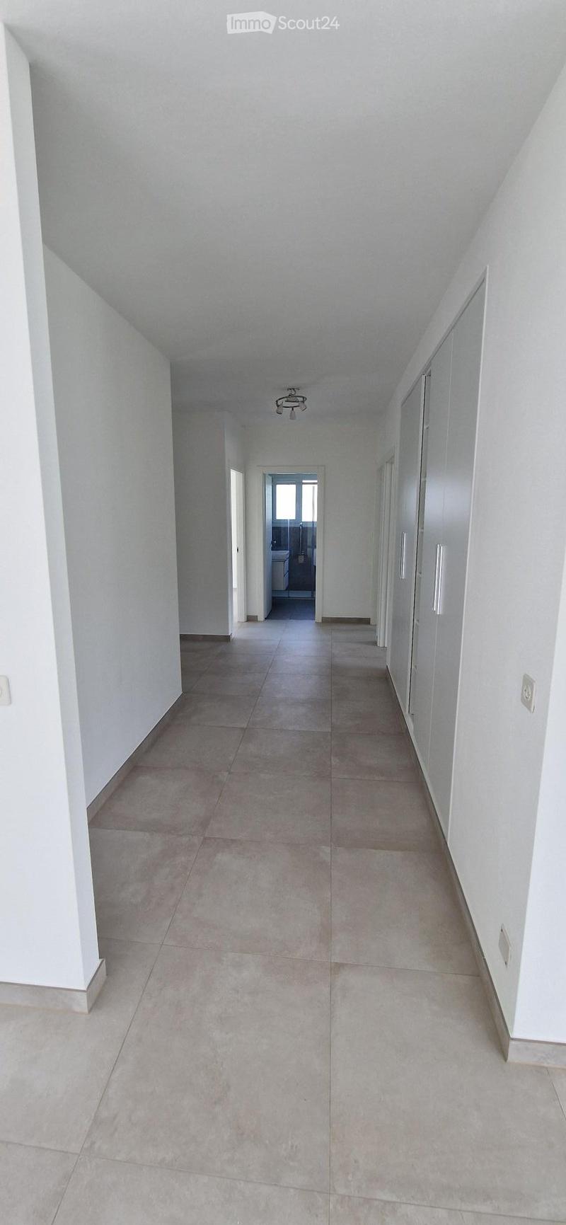 Affittasi appartamento di 5 locali a Rivera (6)