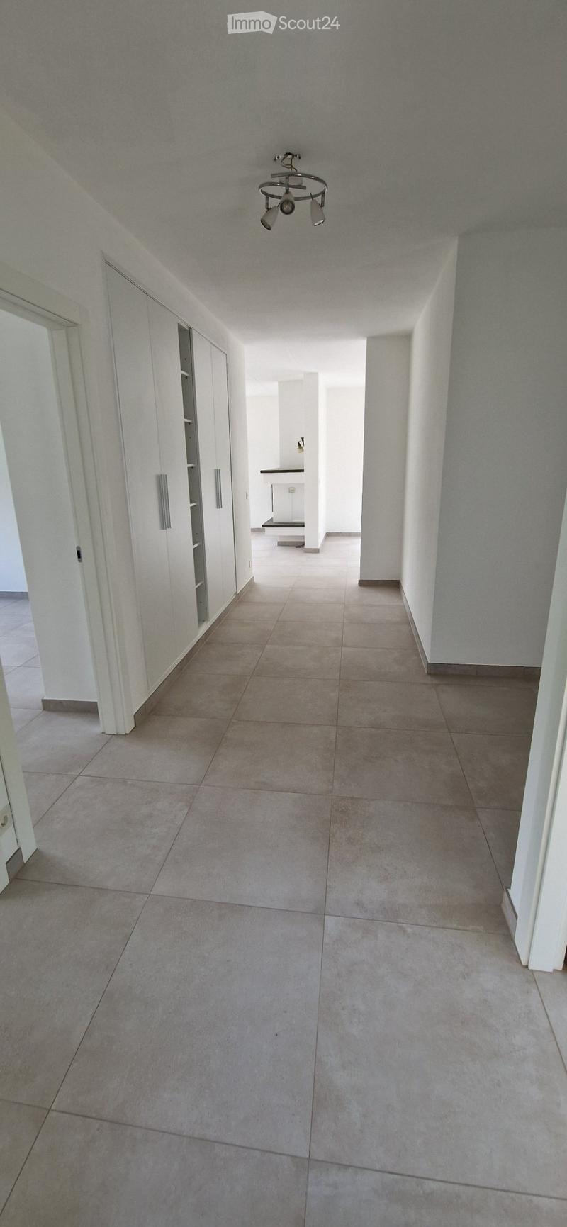 Affittasi appartamento di 5 locali a Rivera (5)