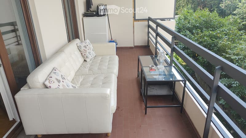 Room for rent (3)