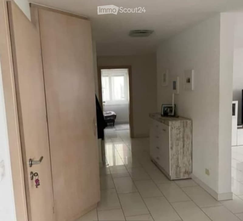 Zu vermieten, 4.5 Zi-Wohnung (1)