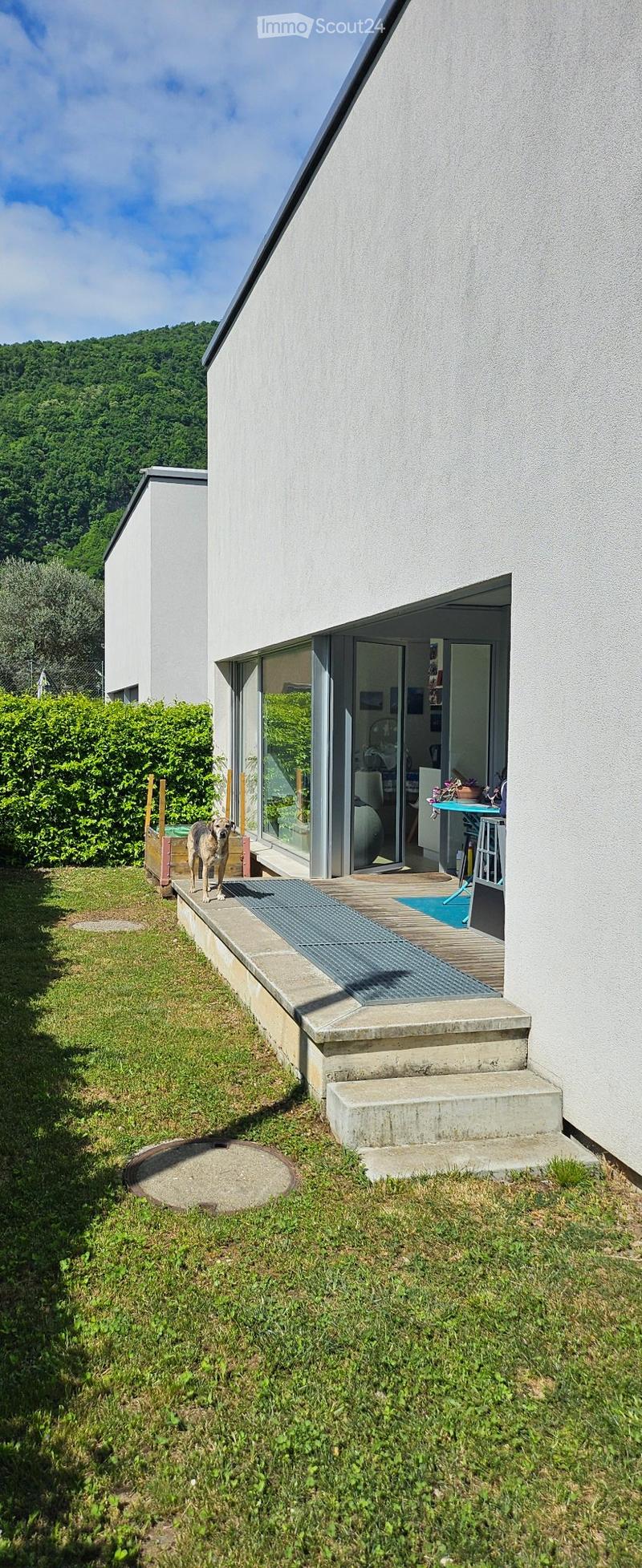 Sale of a single-family house in Riva San Vitale (3)