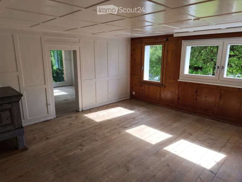 In RUEUN (bei ILANZ) 5 1/2 Zi.Wohnung (110 m2) (4)