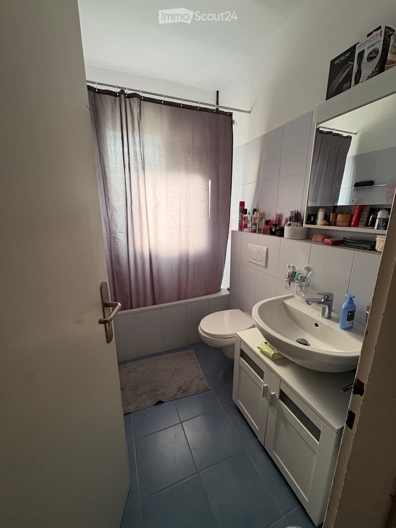 Cercasi subentrante 4.5 locali (2)