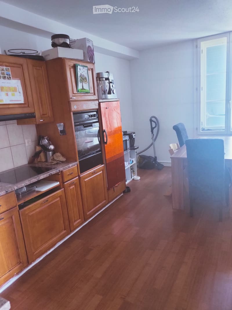 Affordable, central & large-4.5 room apartment for rent in Grenchen (5)