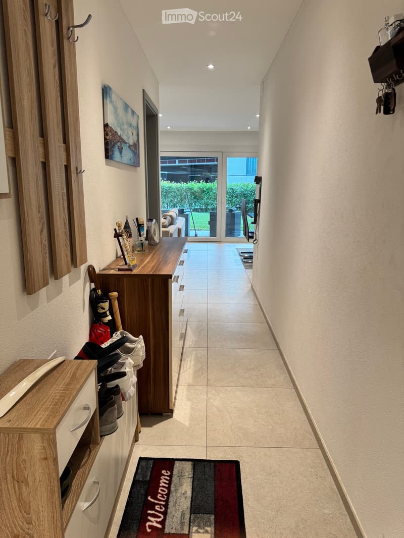 2.5 rooms with garden, terrace and 2 parking spaces in Grono (2)