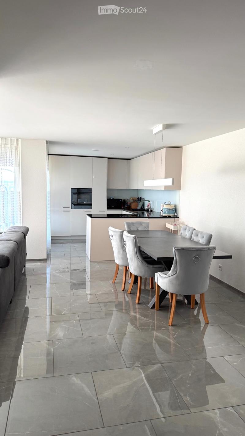 Appartement moderne avec grand balcon (3)
