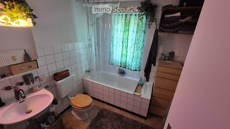 Large 3.5 room apartment with balcony (1)