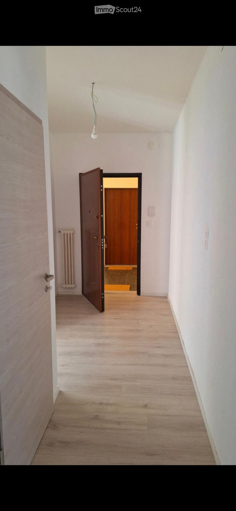I'm looking for a sublessee for a 3.5-room apartment (5)