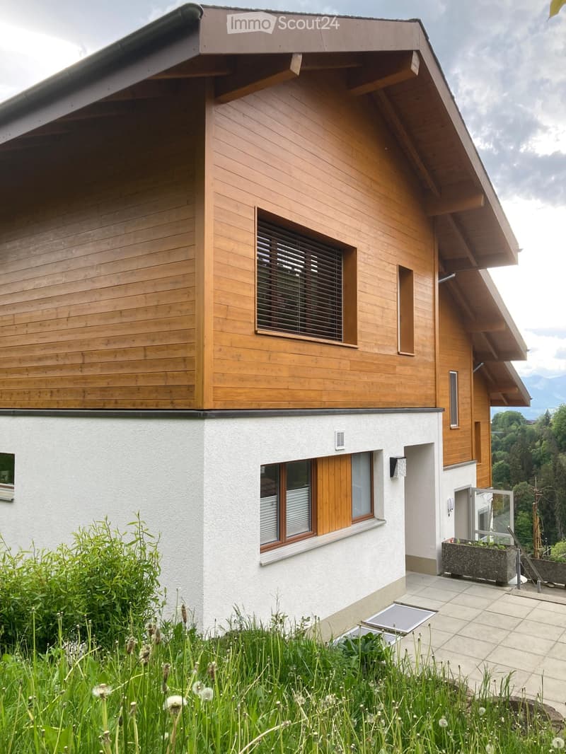 Casa a schiera angolare 5.5 locali a Sigriswil (2)