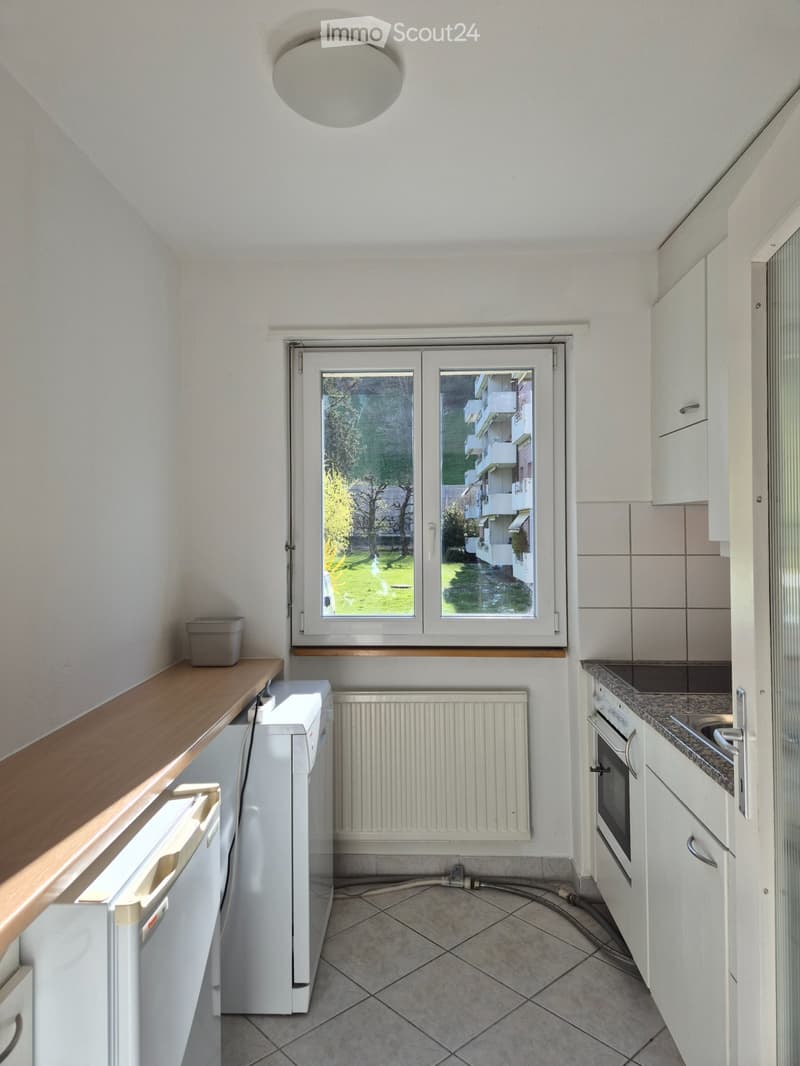 Bright room in student shared apartment: 15' from Bern train station (4)