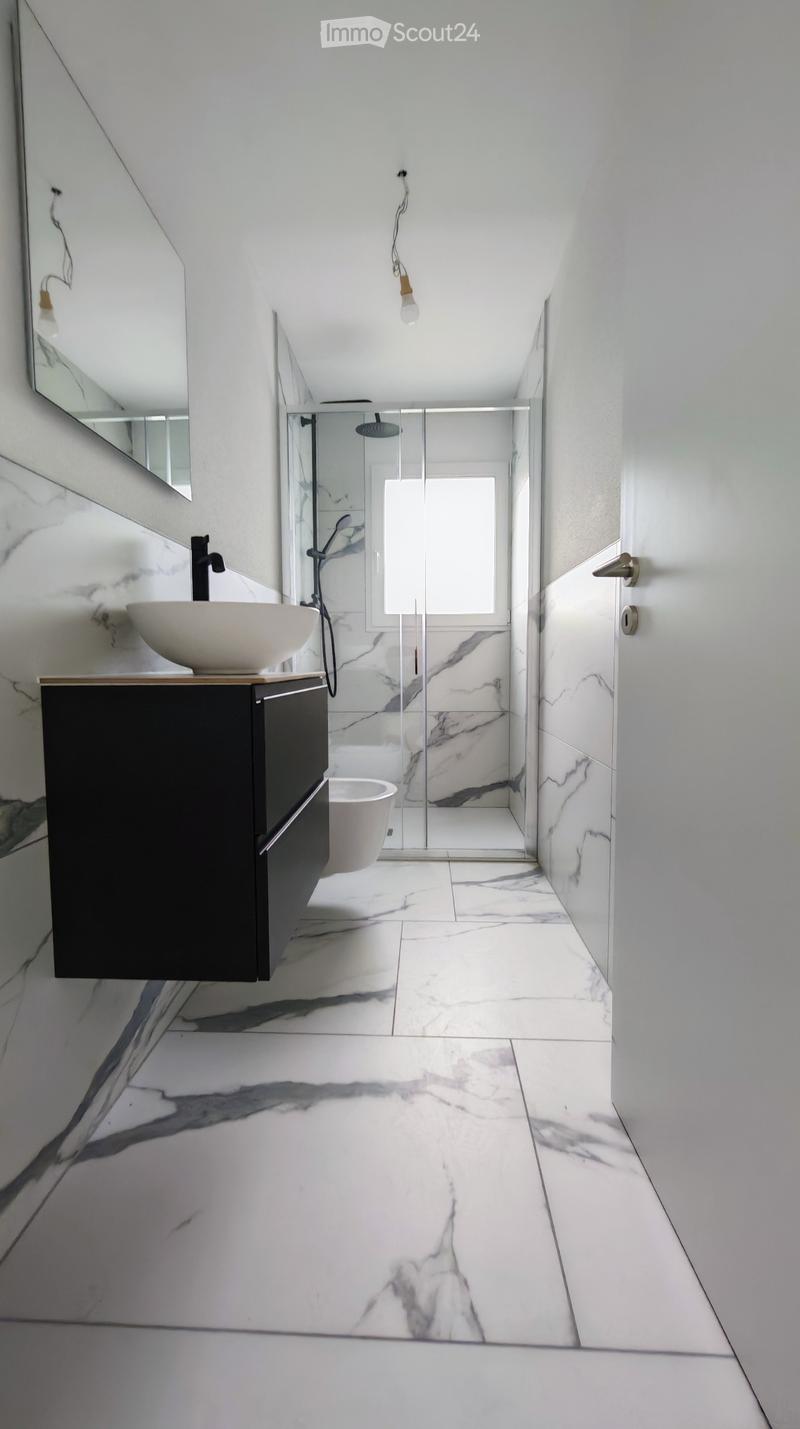 NEUF ET LUMINEUX 3.5 AVEC GRAND JARDIN PRIVE A GORDUNO (2)