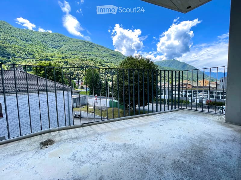 CADENAZZO - new two-room apartment with private laundry (5)