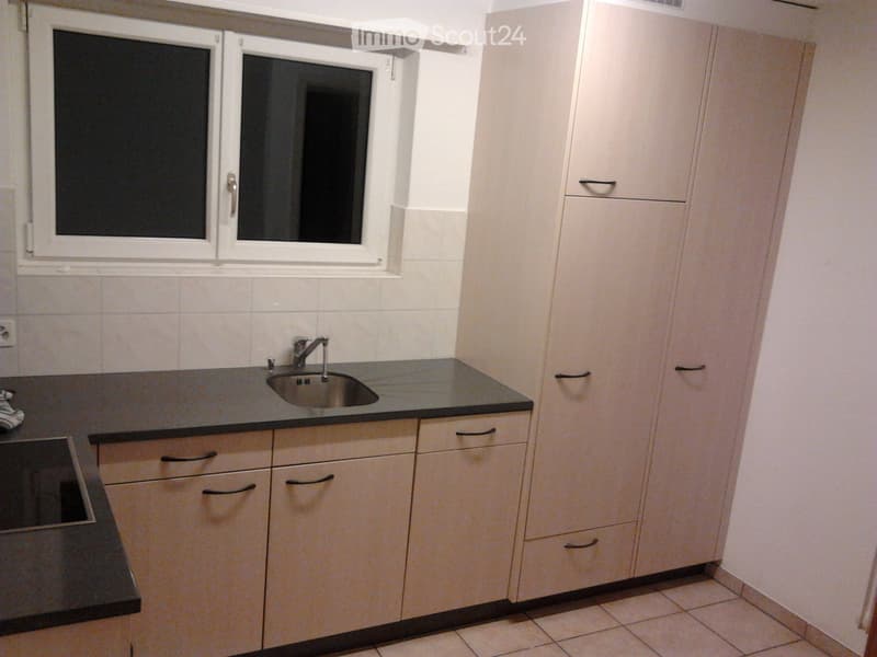 Appartement simple à louer (3)
