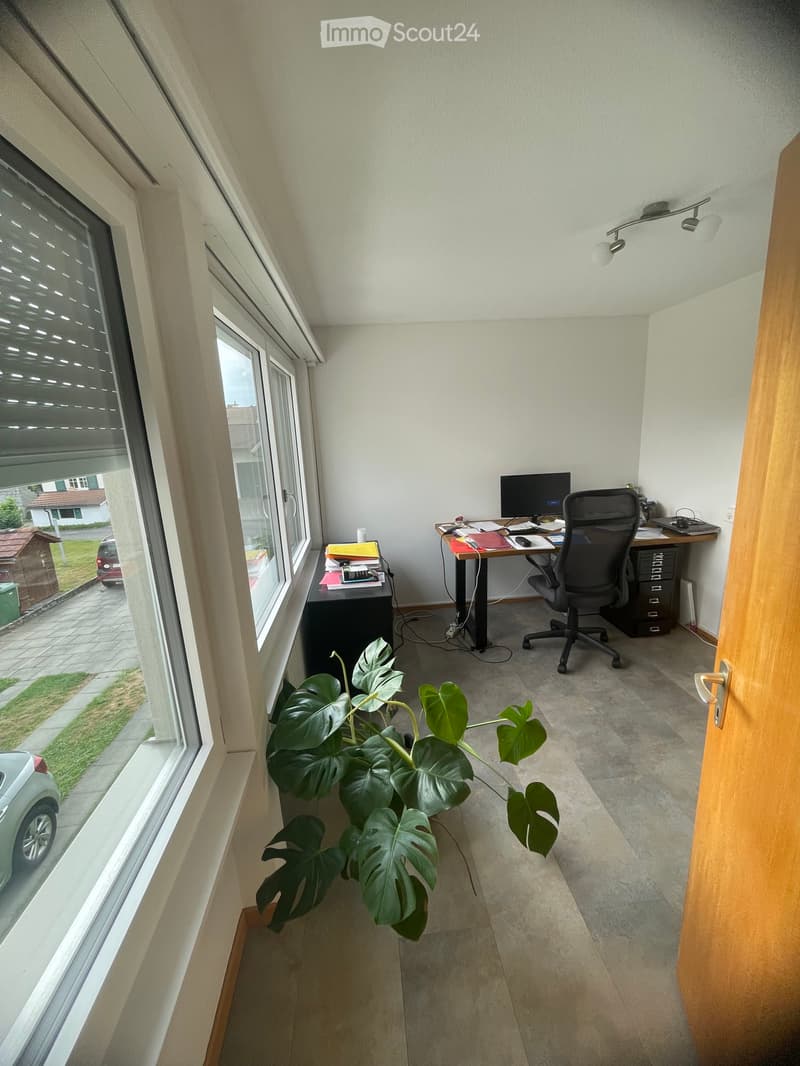 Appartement charmant de 4,5 pièces avec cheminée à Baldegg (5)