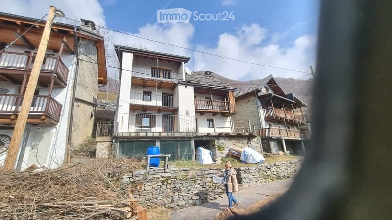 Rustico nel nucleo di Gresso, Valle Onsernone (1)