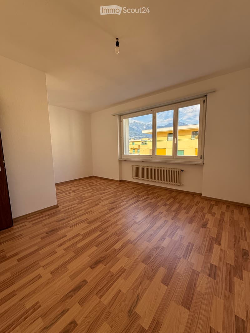 Bright 2.5-room apartment for rent in Locarno (1)