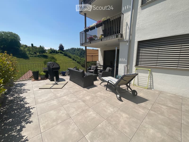 Appartement exclusif 3,5 pièces avec terrasse de jardin et loggia (1)