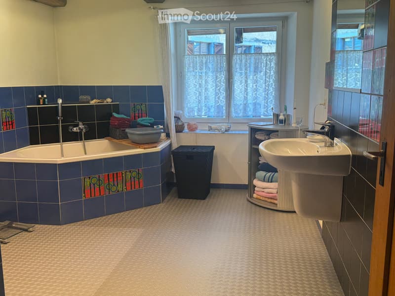 Large 6-room house, no renovation required. (5)