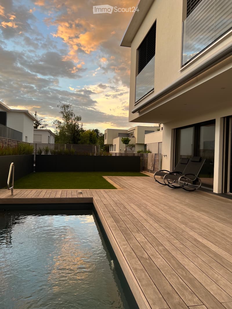 Petit mais charmant : Maison individuelle moderne 4,5 pièces avec piscine et vue panoramique (3)