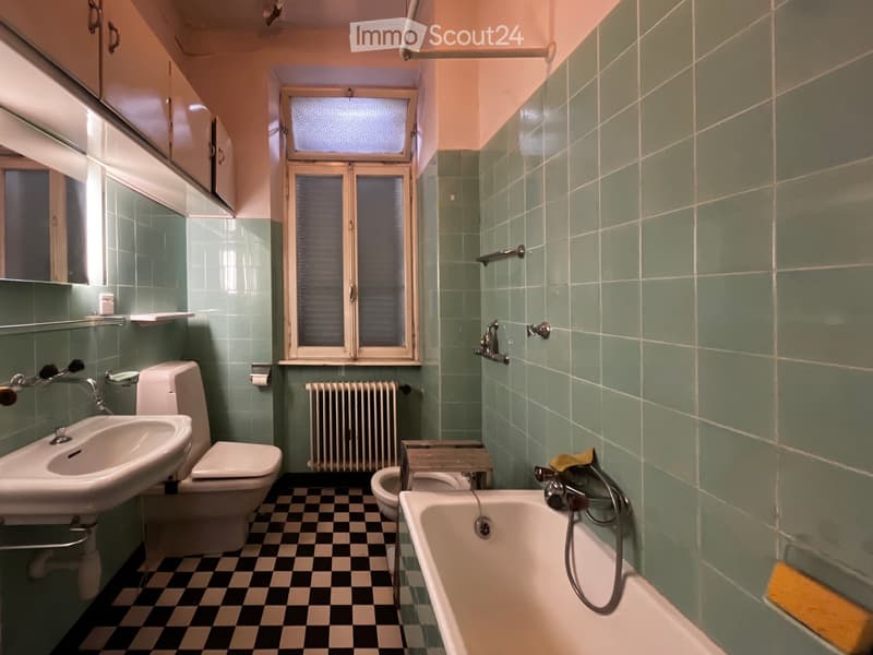 Villa élégante d'époque des années 30 à valoriser (6)