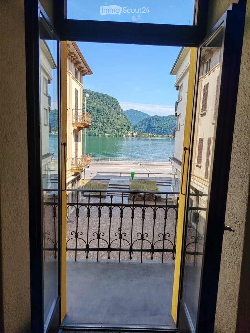 Appartement spacieux avec balcon et vue sur le lac à Ponte Tresa (1)