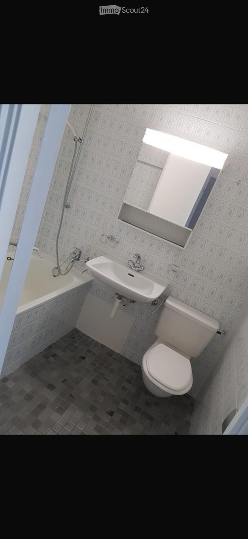 Beautiful 3.5-room apartment with 76m2, bright and with balcony. (2)