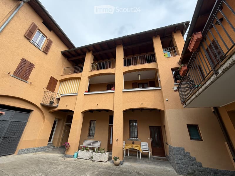 Rent apartment 4.5 rooms in Morbio Superiore (2)