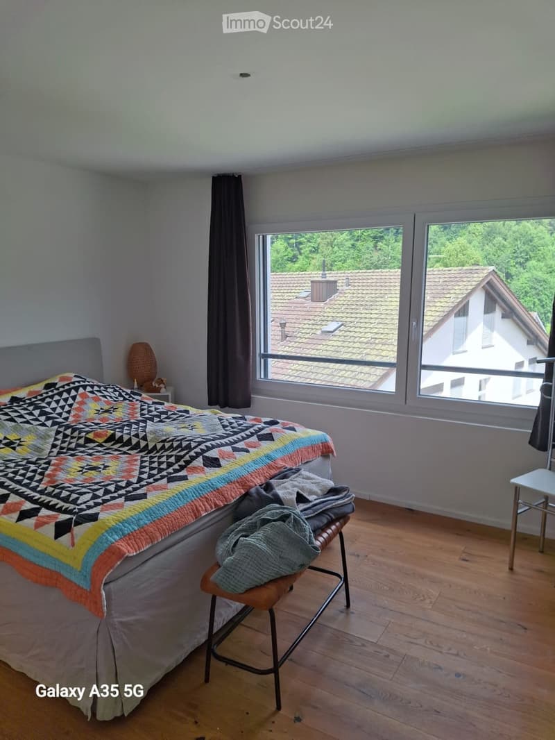 Appartement moderne de 3,5 pièces dans le Zurich Oberland sans brouillard (3)