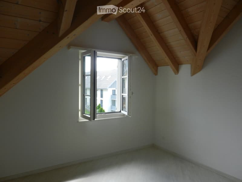 3.5 Zi-Wohnung (1. OG-Süd) mit herrlicher Aussicht (5)