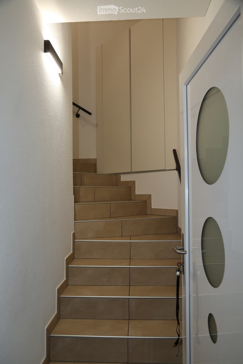 Elegantes 2.5-Zimmer-Mansardenapartment (4)