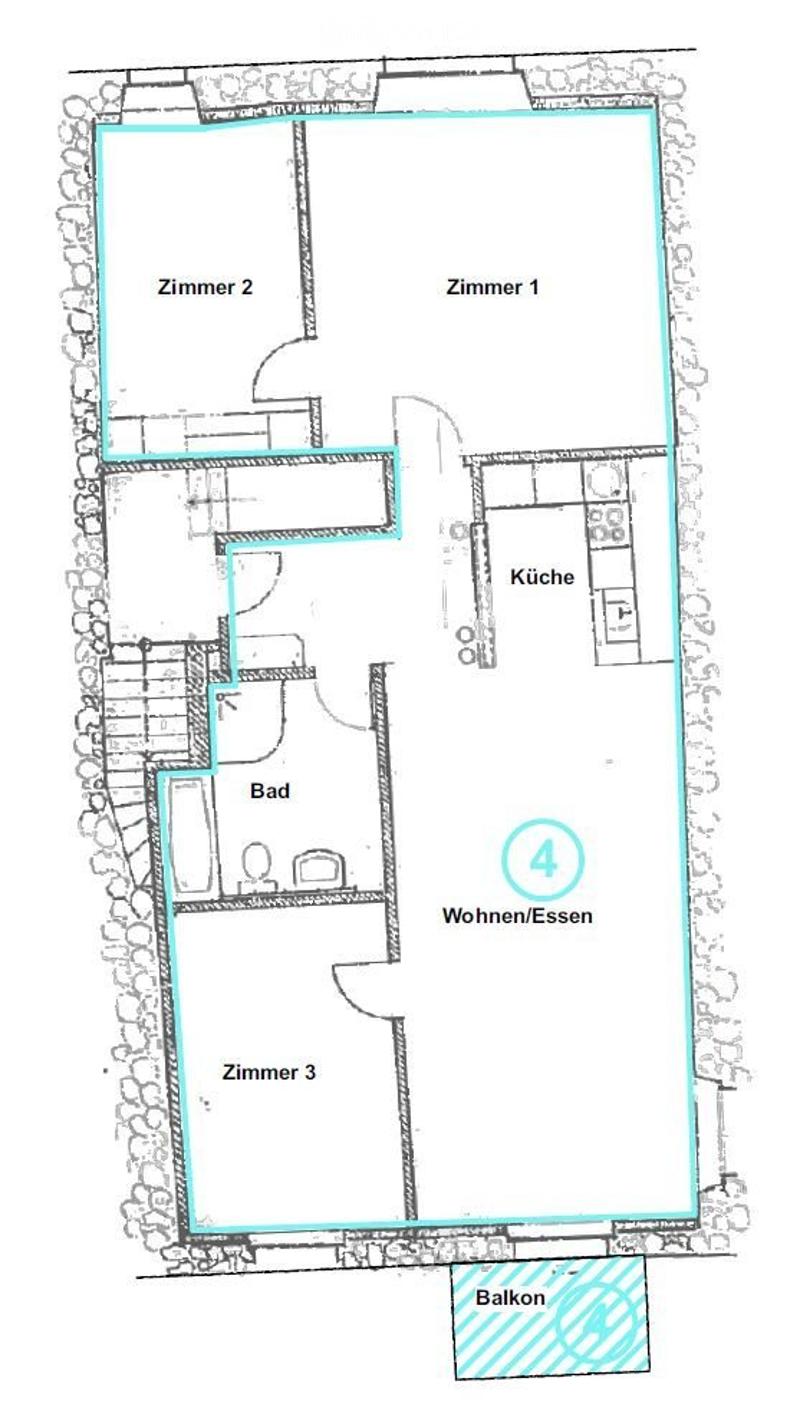 Ampio appartamento di 4,5 locali nel centro storico con balcone (5)