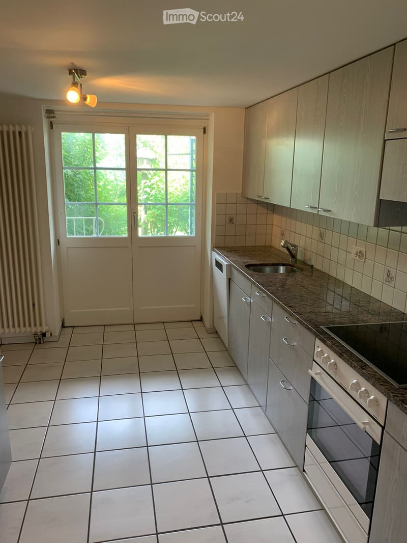 Tenant sought for 2.5-room apartment (4)